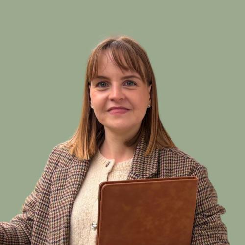 Camille L. - Assistante administrative et communication