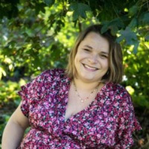 Leslie T. - Rédactrice SEO à impact et développement front-end