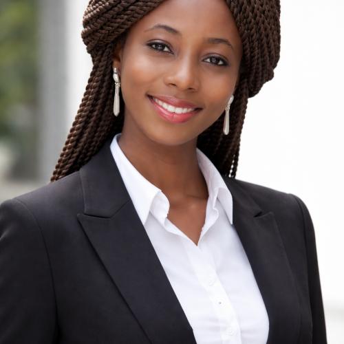 Issan marielle D. - Chargée de communication & Assistante administrative