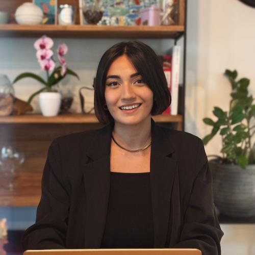 Victoire O. - Community Manager - Stratégie Instagram & Branding