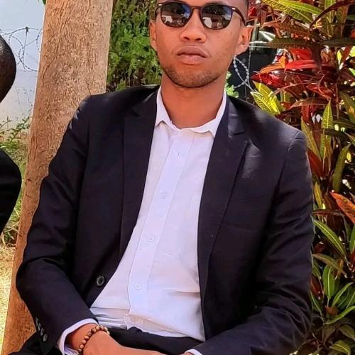 Setra R. - Juriste / Assistant Juridique