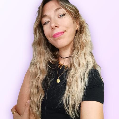 Charlène C. - Graphiste Webdesigner