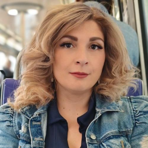 Mélissa M. - Copywriter | Rédactrice web SEO & marketing digital