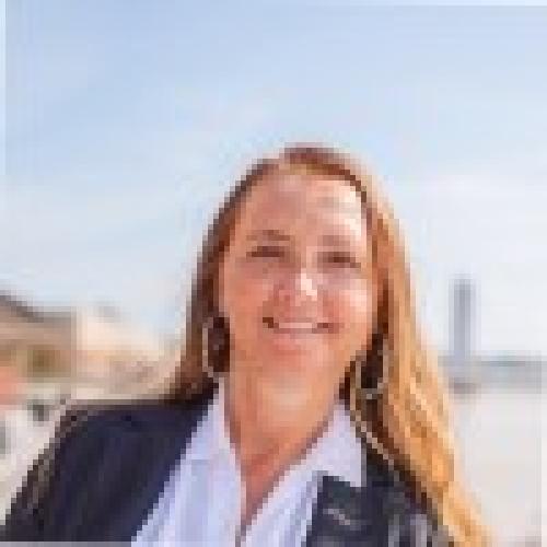 Gwenola D. - Téléprospectrice ultra-motivée setting RDV RH/formation