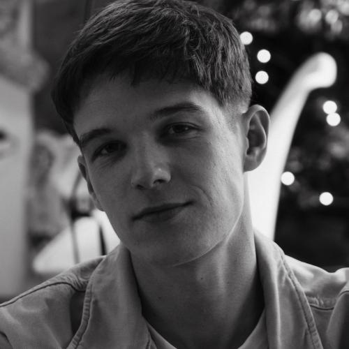 Antoine M. - Community Manager et création de contenus