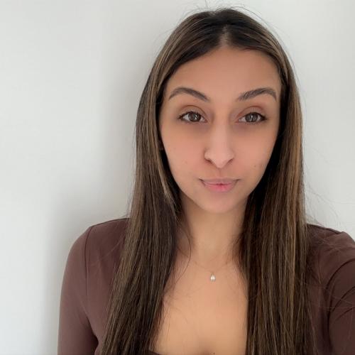 Sana S. - Gestionnaire de paie indépendante
