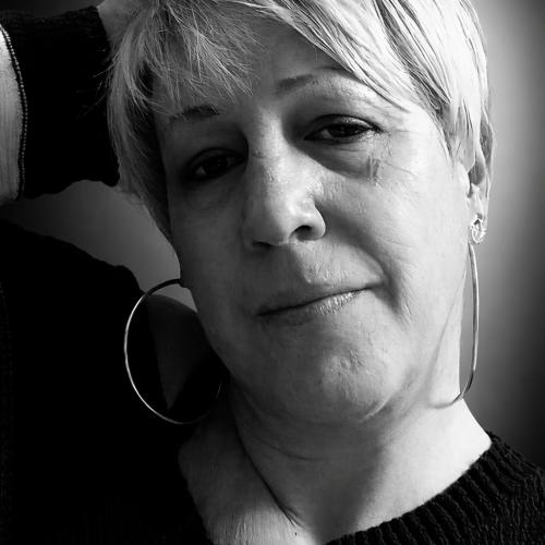 Stéphanie C. - Management, Formation & Coordination