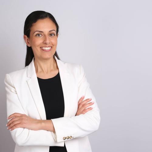 Imane D. - Formatrice - Community Manager - Office Manager