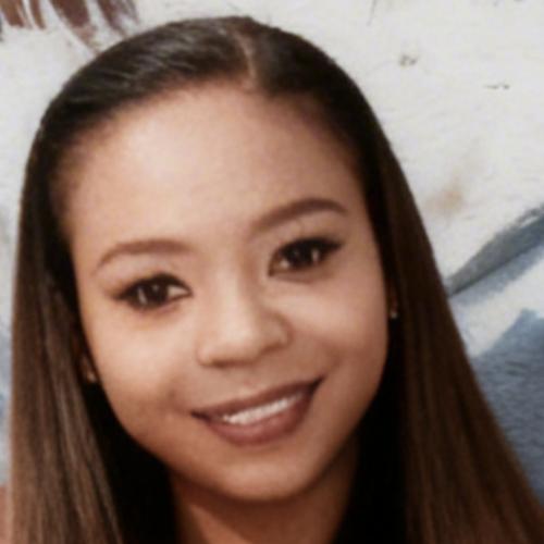 Carole I. - Styliste modeliste prêt à porter