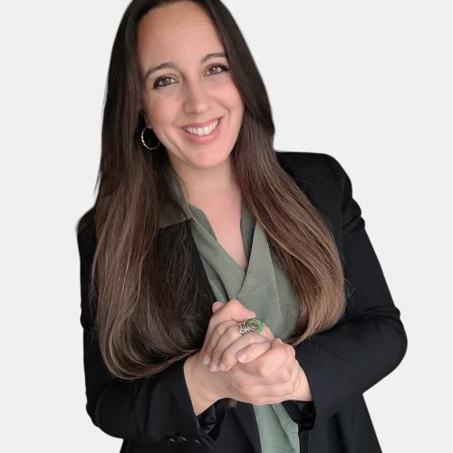 Léa F. - Juriste d'affaires | Contrats, Distribution & Consommation