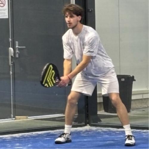 Mathis H. - Développeur web - Sites sur mesure pour artisans et PME