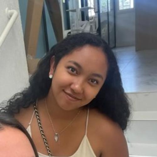 Kathia R. - Commercial et Assistante ADV