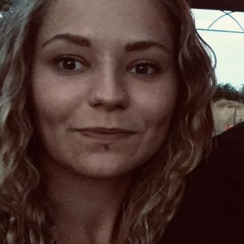 Amélie B. - Assistante digitale et administrative.