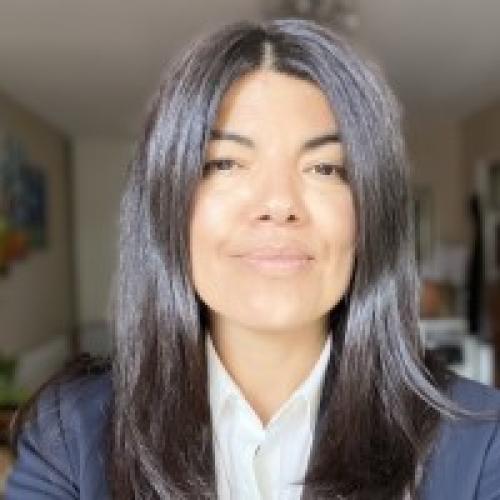 Naïma C. - Consultante RP BtoB