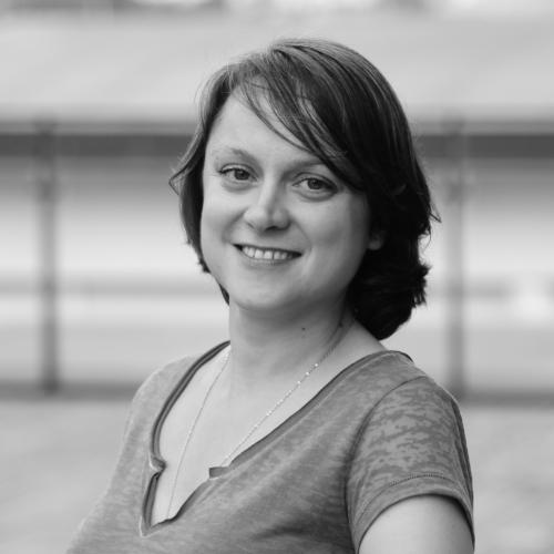 Christina F. - Expert Achats et Relations Humaines