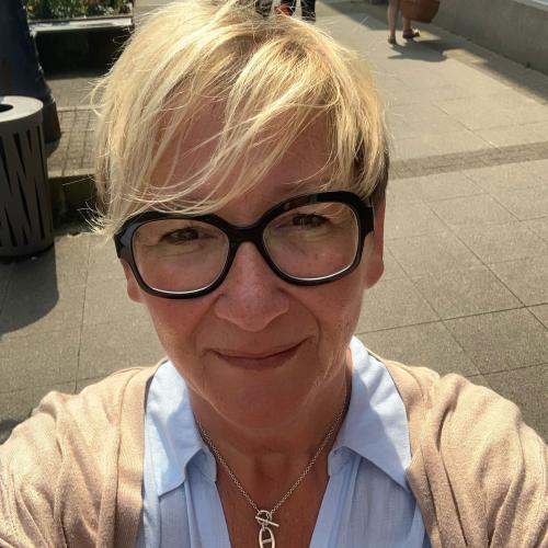 Celine F. - Assistant administratif et comptable