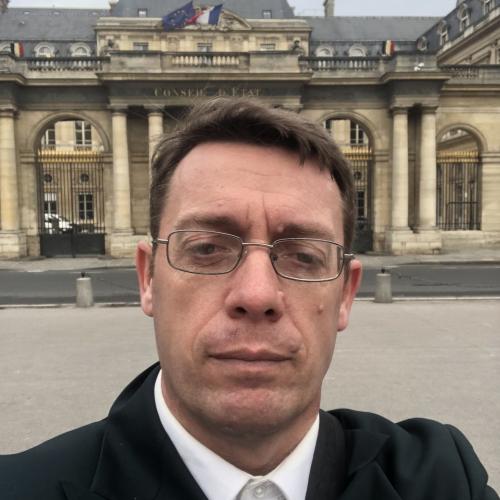 Pierre W. - Assistant juridique