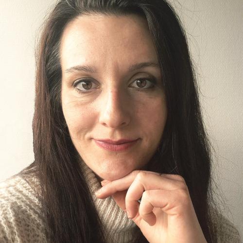 Alice D. - Office manager