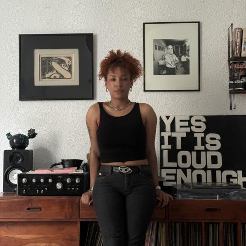 Léa D. - DA, graphiste et illustratrice