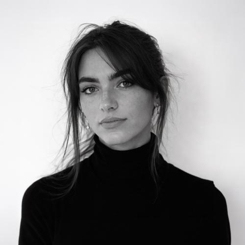 Maë S. - Art Director & AI Visual Designer