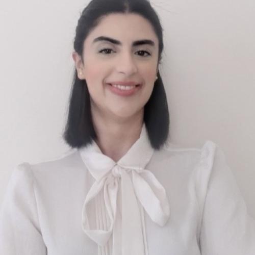 Maha R. - Consultante RH