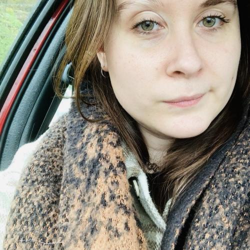 Sandra V. - Commercial sédentaire multicanale