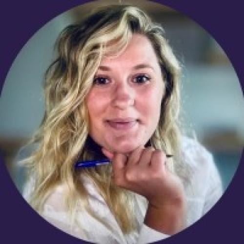 Louison L. - Cheffe de projets MICE / Tour leader