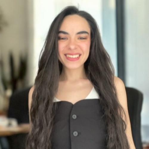 Claudia B. - Assistante administratif