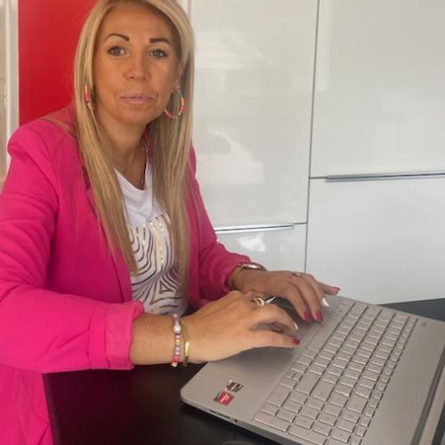 Brigitte C. - Gestionnaire RH & Paie France & International