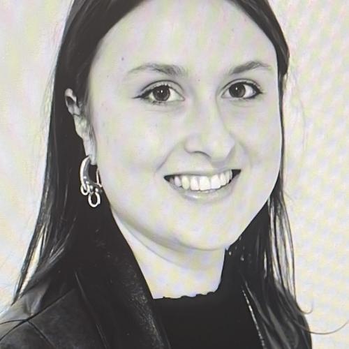 Camille P. - Rédactrice/aide à la recherche RSE, Mode, Anthropologie