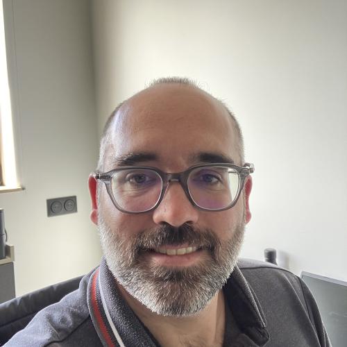 Cyril J. - Assistant administratif et pré comptabilité