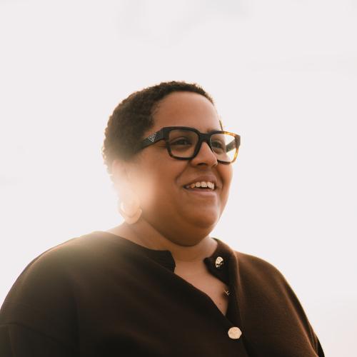Cynthia S. - Office Manager & Executive Assistant (Bilingue)