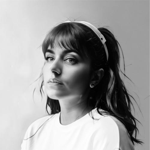 Elsa G. - Graphiste / Directrice Artistique