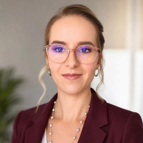 Emilie G. - Gestionnaire Adiministratif et ressources humaines