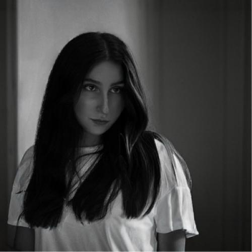Julie angélina R. - Consultante chef de projet