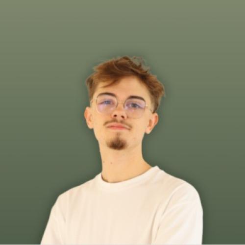 Marius D. - Community Manager & Créateur de contenus vidéo