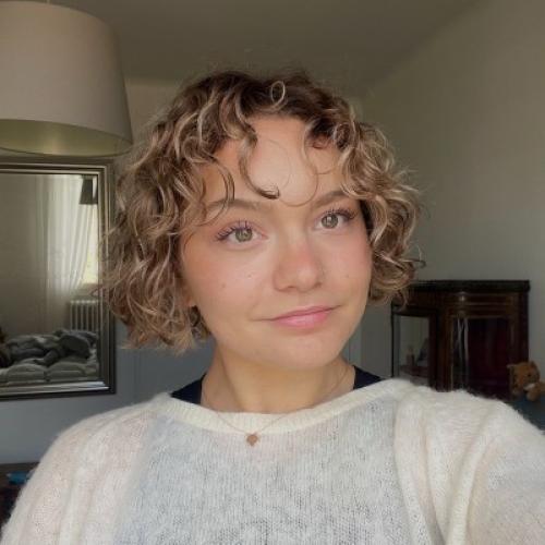 Aude B. - Consultante junior stratégie
