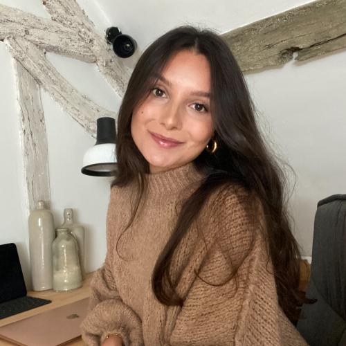 Jeanne F. - Webmaster et community manager