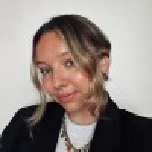 Alexandra T. - Coordinatrice de projet - Pharmaceutique