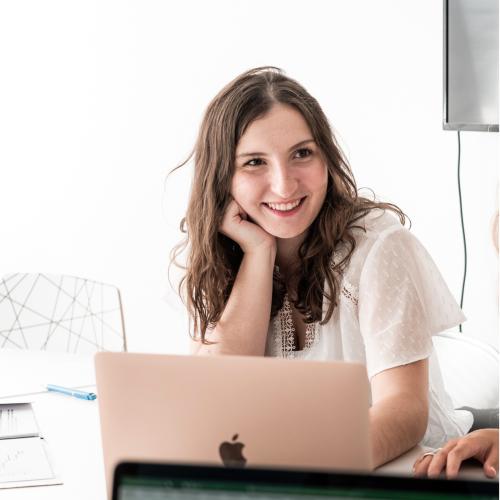 Ludivine M. - Social Media Manager