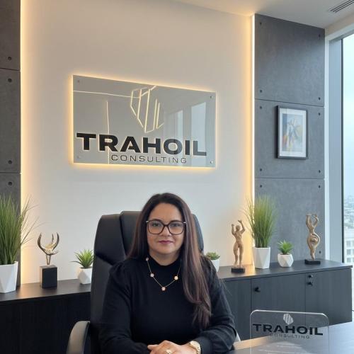 Tahina R. - Directeur artistique | Graphiste Print & Web | Webdesigner