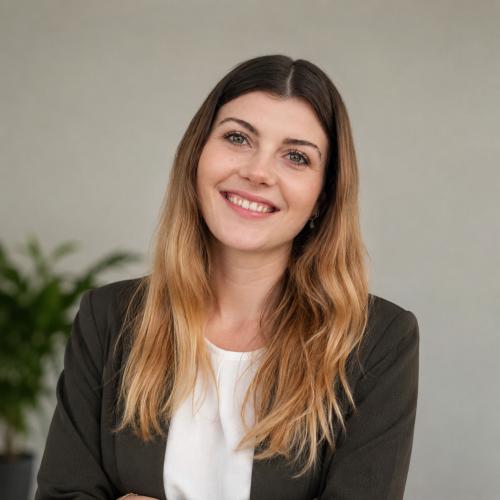 Heloise D. - Chargée de communication
