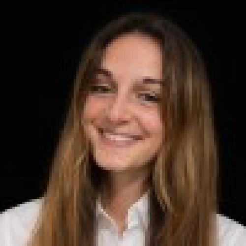 Marguerite P. - Social Media Manager / Community Manager / Growth Manager
