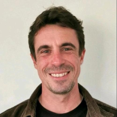 Guillaume A. - Scénographe - visuel merchandiser retail