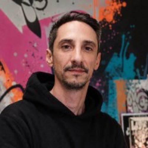 Julien A. - Graphiste freelance