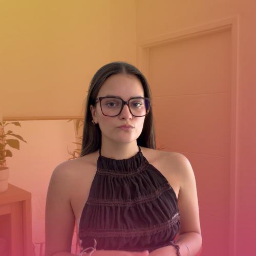 Marine B. - Communication | Réseaux Sociaux, Web & Identité
