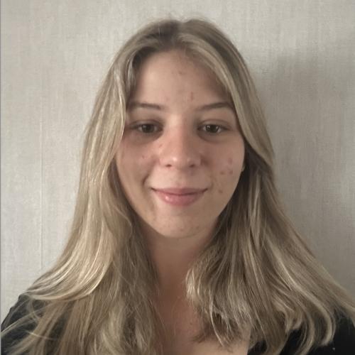 Lucie D. - Assistante administrative / Secrétaire