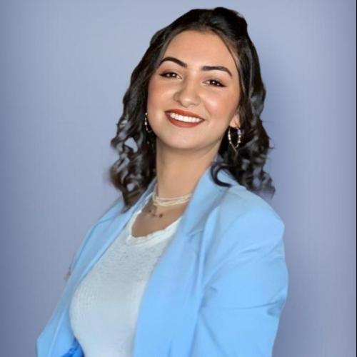 Amina K. - Consultante Marketing B2B & Développement Commercial