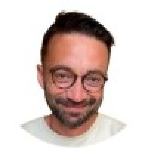 Nicolas P. - Sourcing industriel externalisé pour PME