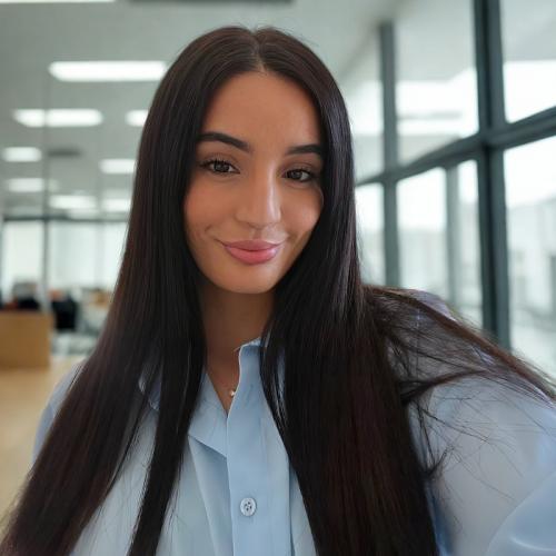 Lysa M. - Social media & Digital Consultant